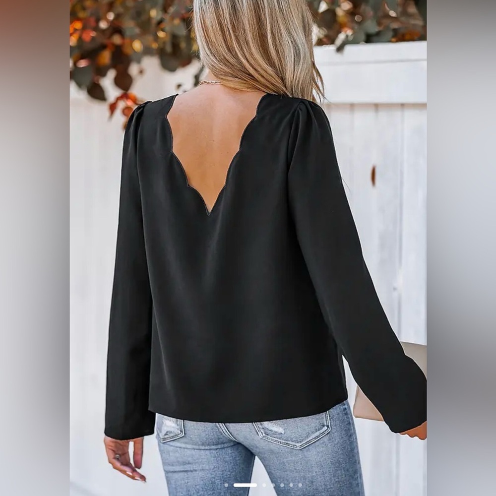 CUPSHE Black Shadow Scalloped V-neck Lightweight Blouse, Size XL, NWT - Picture 3 of 6